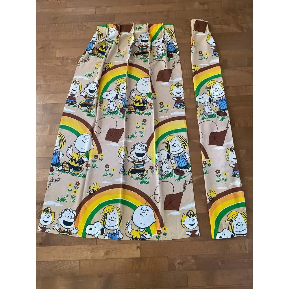 Vintage 70s Peanuts Charlie Brown Snoopy Pinch Pleat Drapes Set of 2 – 61” Long